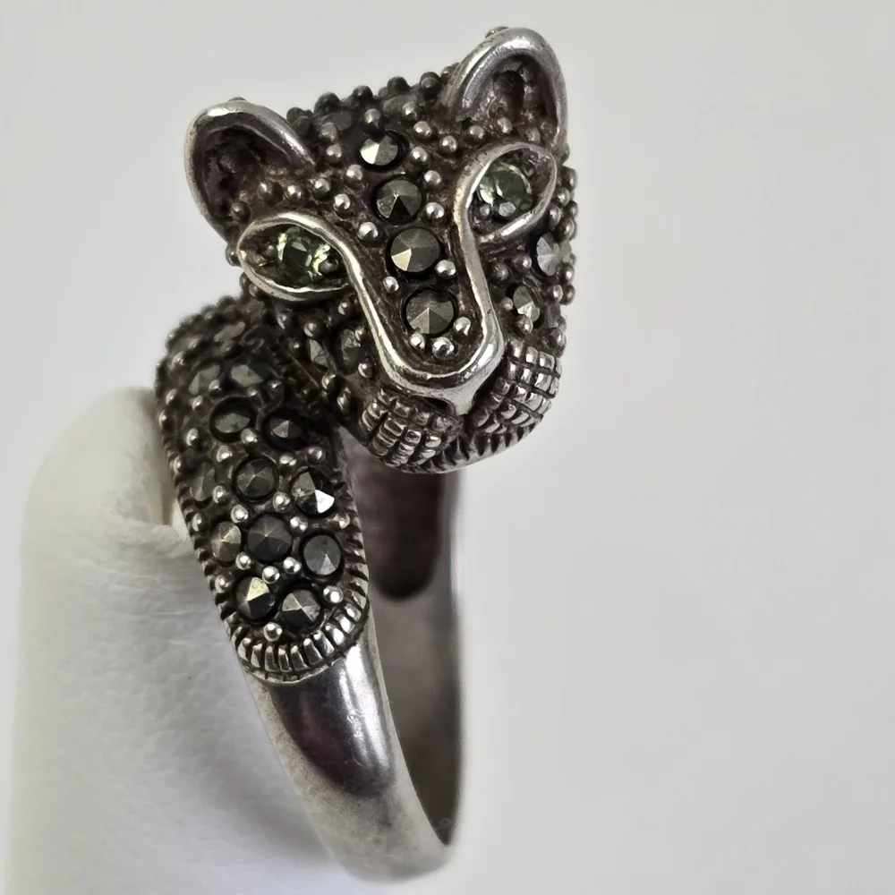 Elegant Sterling Silver 925 Panther Ring
